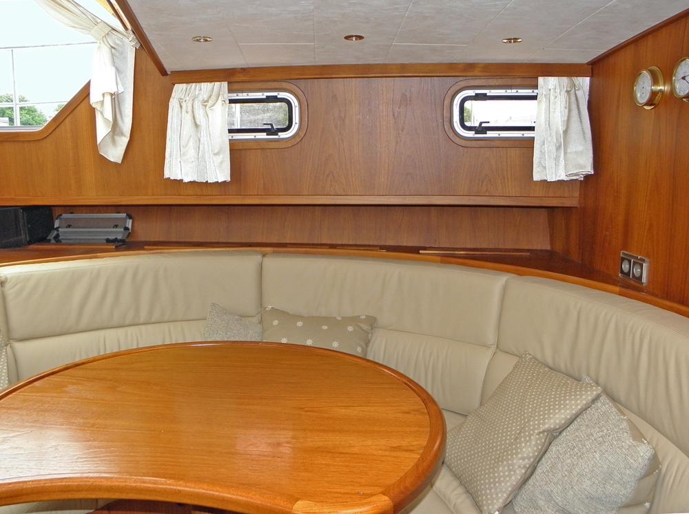 Fore ship, Accommodation